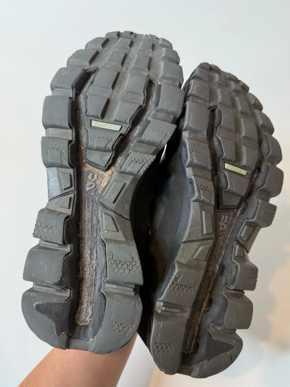 On Running Cloudventure Waterproof Trail Black Running Sneakers Size 9.5